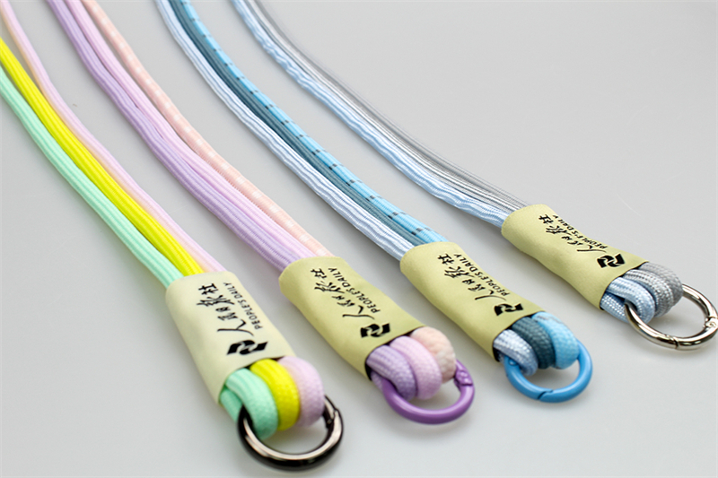 Three-color lanyard